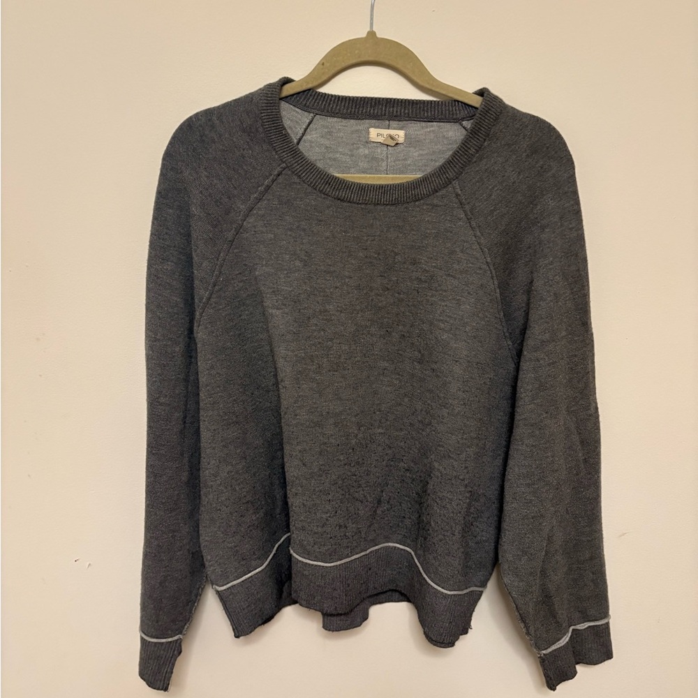 Anthropologie Pilcro Gray Raglan Pullover Sweater Contrast Piping M loungewear